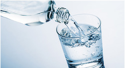 Wie viel Wasser am Tag benötige ich?